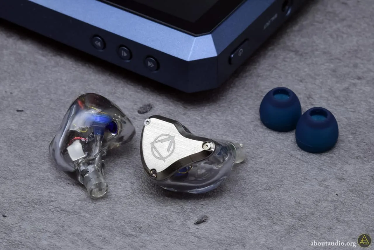 Noble Kaiser 10 Universal Review: Still the King - About Audio Reviews
