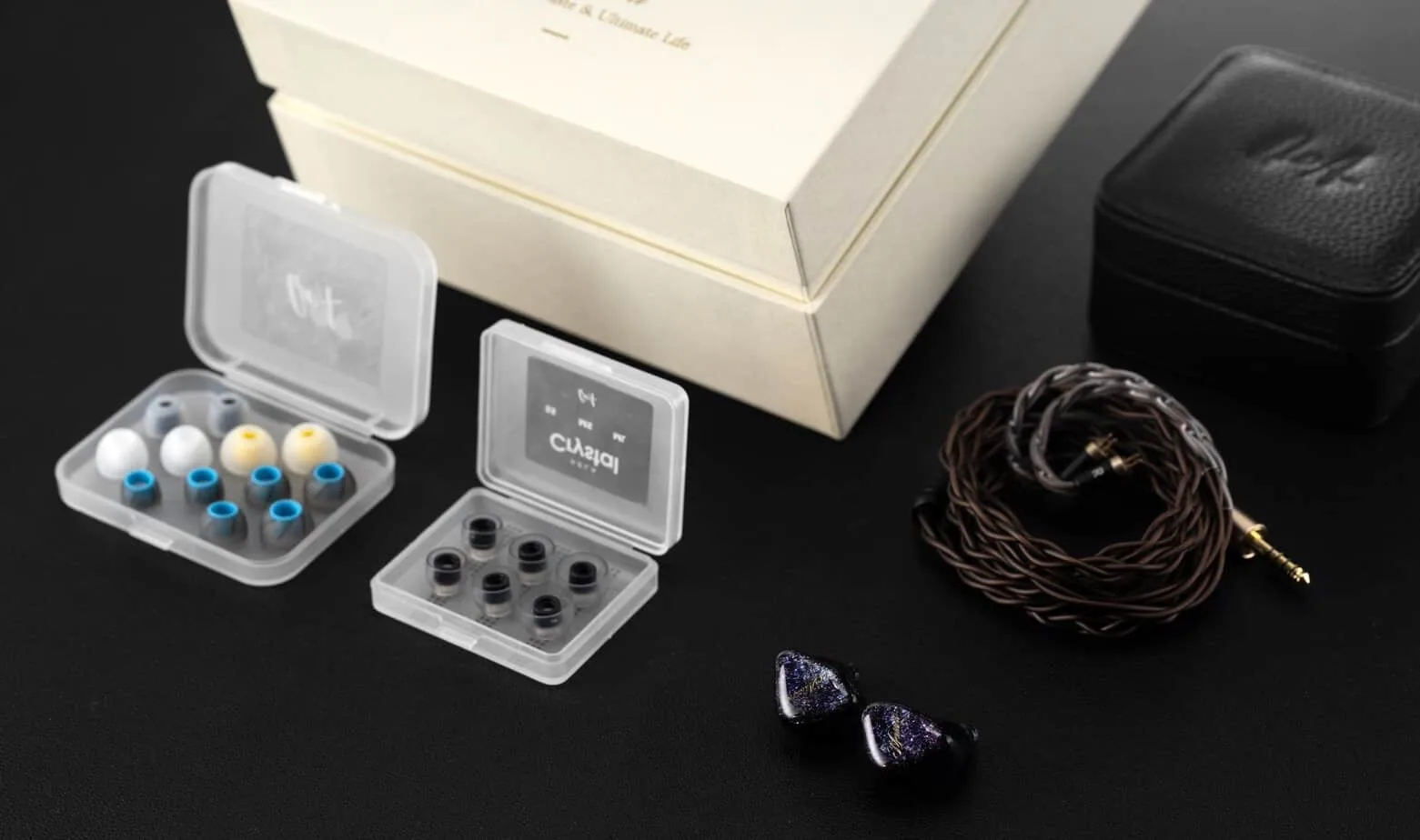 QOA Martini Review: A Cocktail of Rich Balance - About Audio Reviews